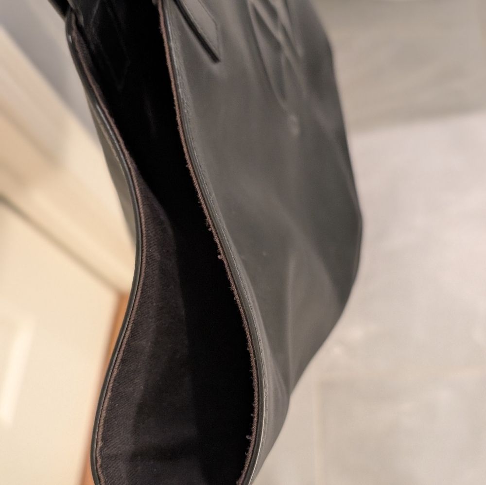 Anine Bing
Palermo Leather Tote - Picture 8 of 9